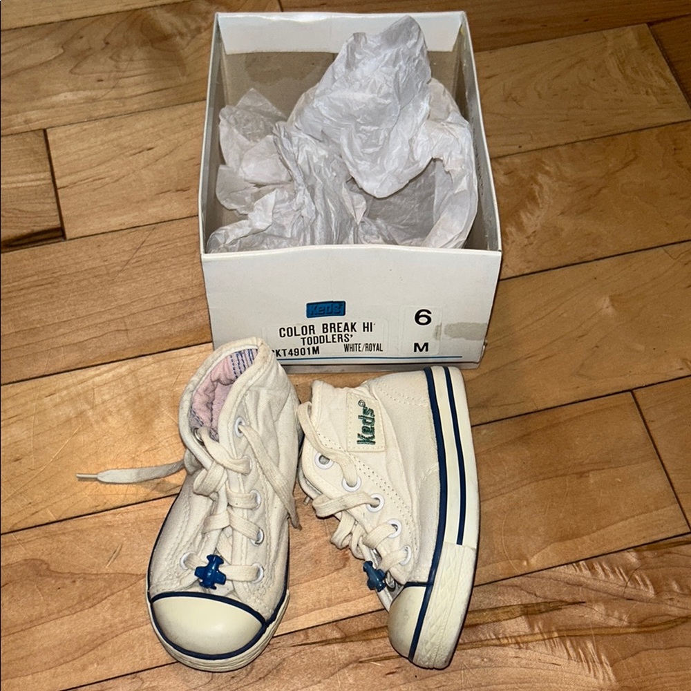 Vintage Keds white and Blue Sneakers